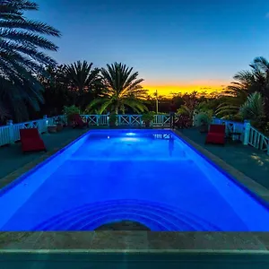 https://villa-lazy-daze.comcaribbean.com